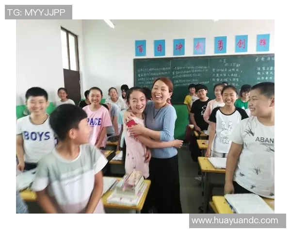 当绿茵巨星深情相拥展现足球场上最温暖的感动瞬间